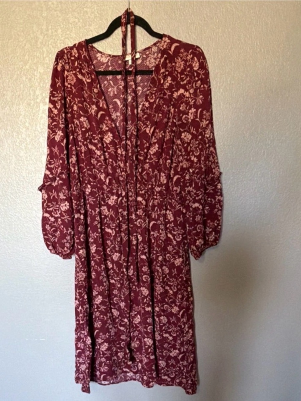 Knox Rose Burgundy Floral Tie-Neck Long Sleeve Dress